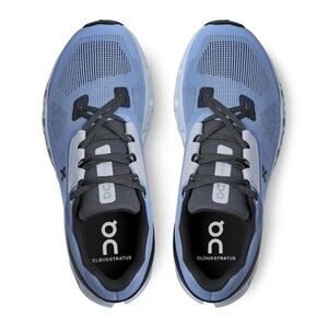 On Cloud Stratus Running Shoes / Women’s 9